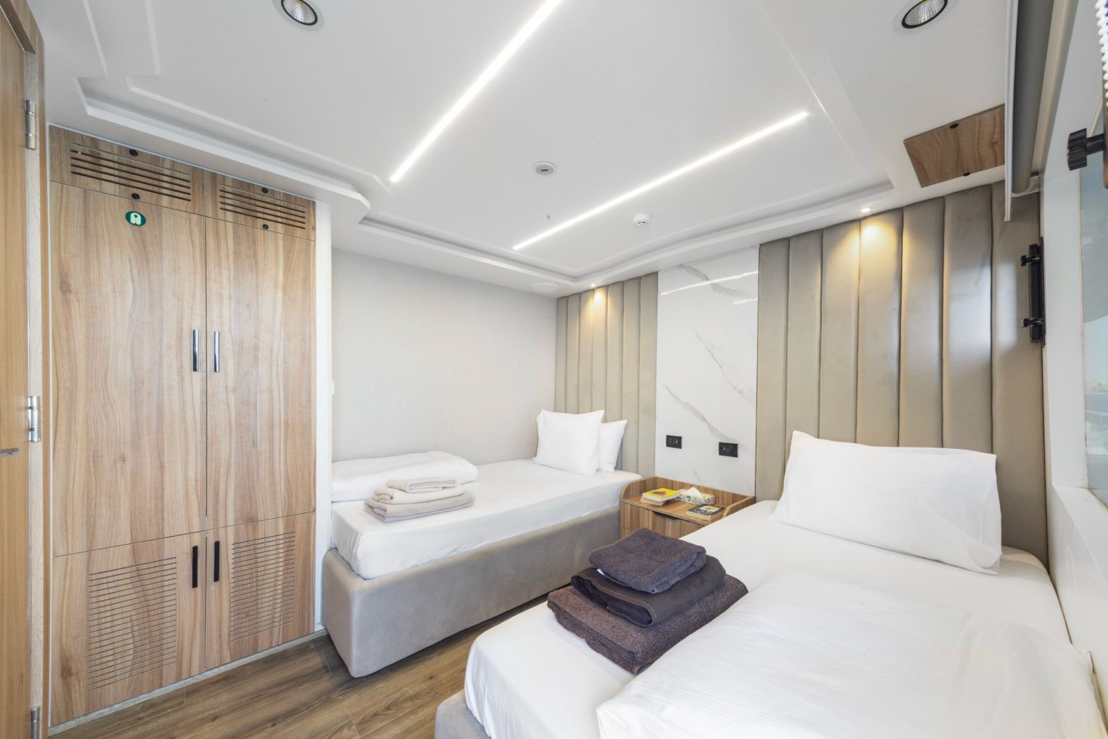 5faadd93 1e8d 4191 b2f2 a5b2f2981367